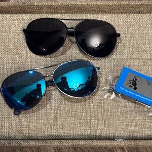 Stylish Black and Blue Aviator Sunglasses